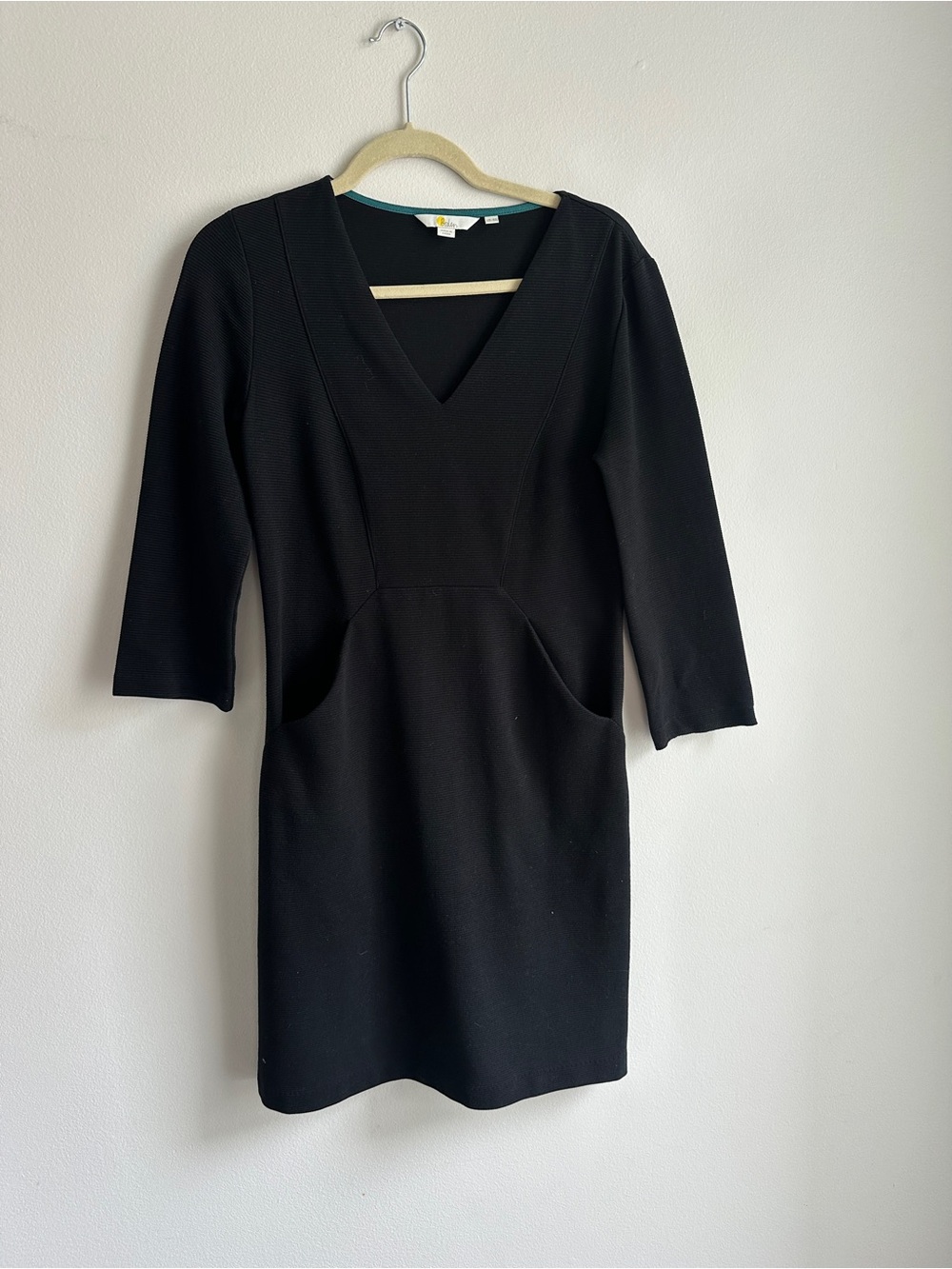 Boden Black V‑Neck Ponte Dress